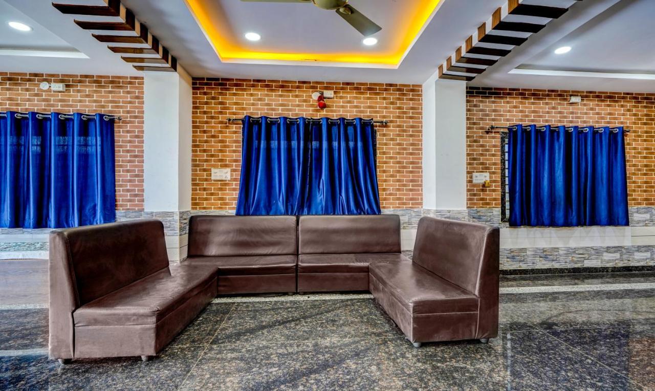 Fabhotel Galaxy Parkfabhotel Galaxy Park, Nr To Rajiv Gandhi International Airport-Hyderabad Шамшабад Екстериор снимка