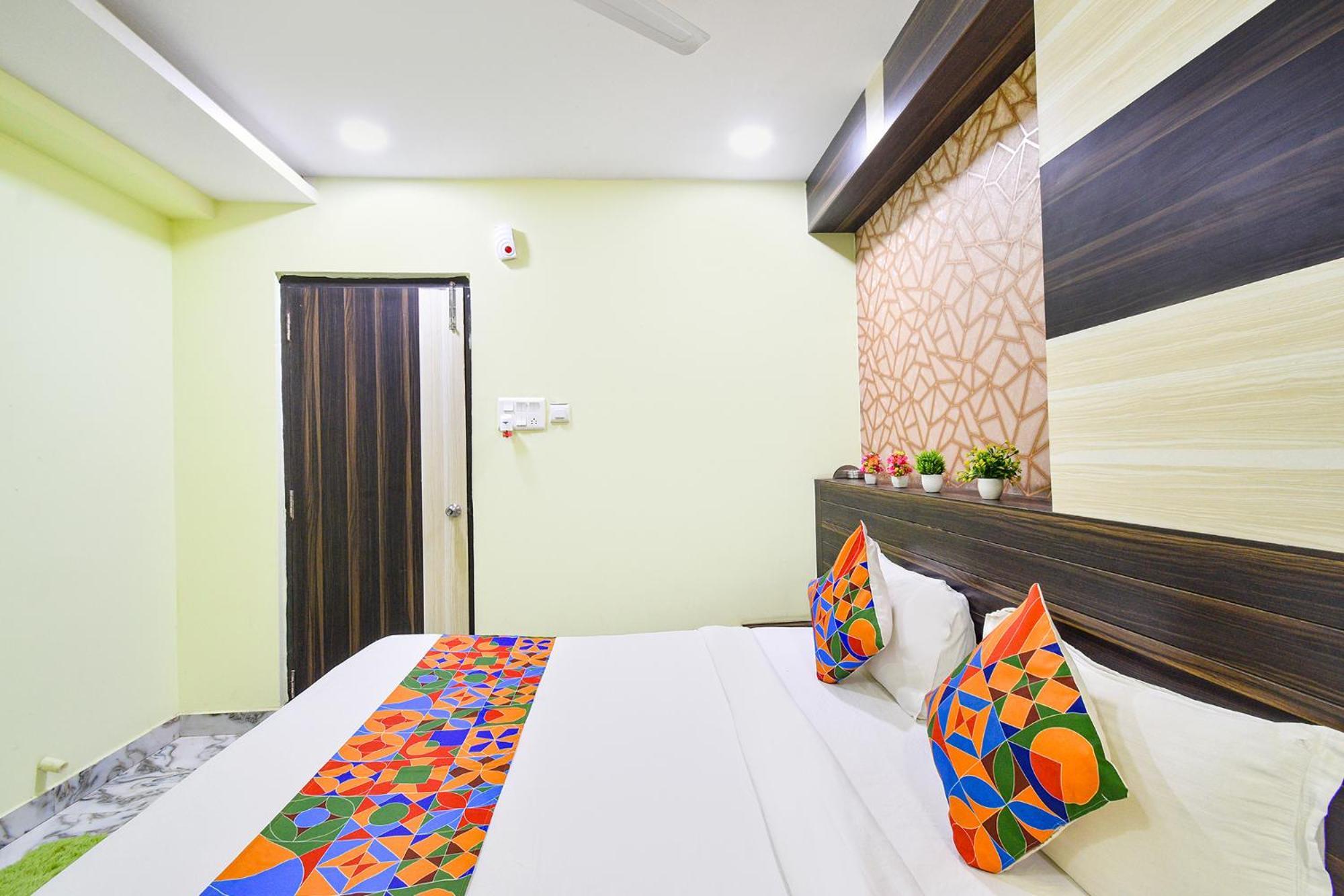 Fabhotel Galaxy Parkfabhotel Galaxy Park, Nr To Rajiv Gandhi International Airport-Hyderabad Шамшабад Екстериор снимка