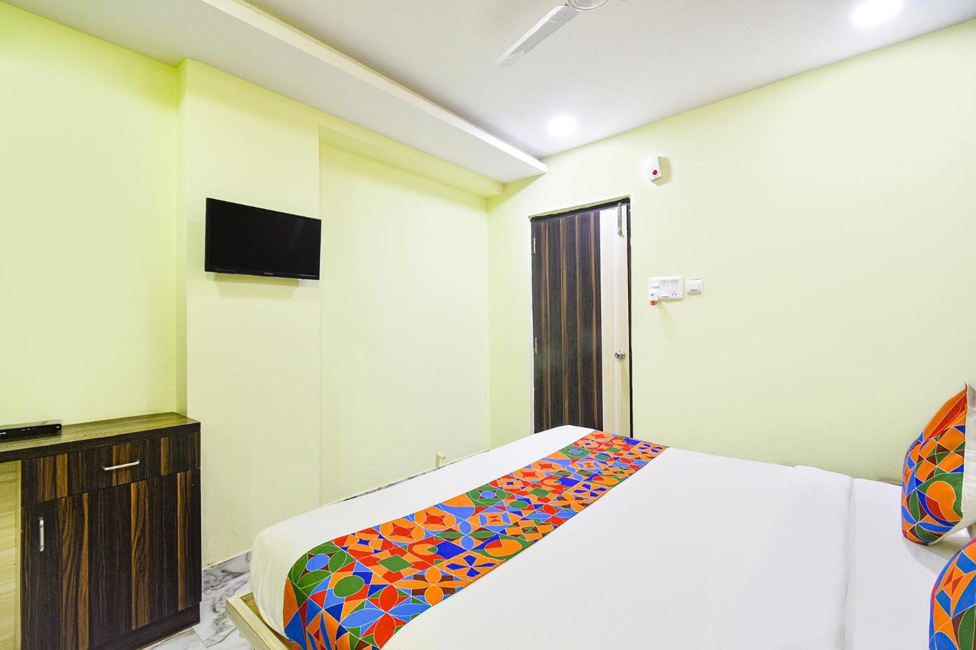 Fabhotel Galaxy Parkfabhotel Galaxy Park, Nr To Rajiv Gandhi International Airport-Hyderabad Шамшабад Екстериор снимка