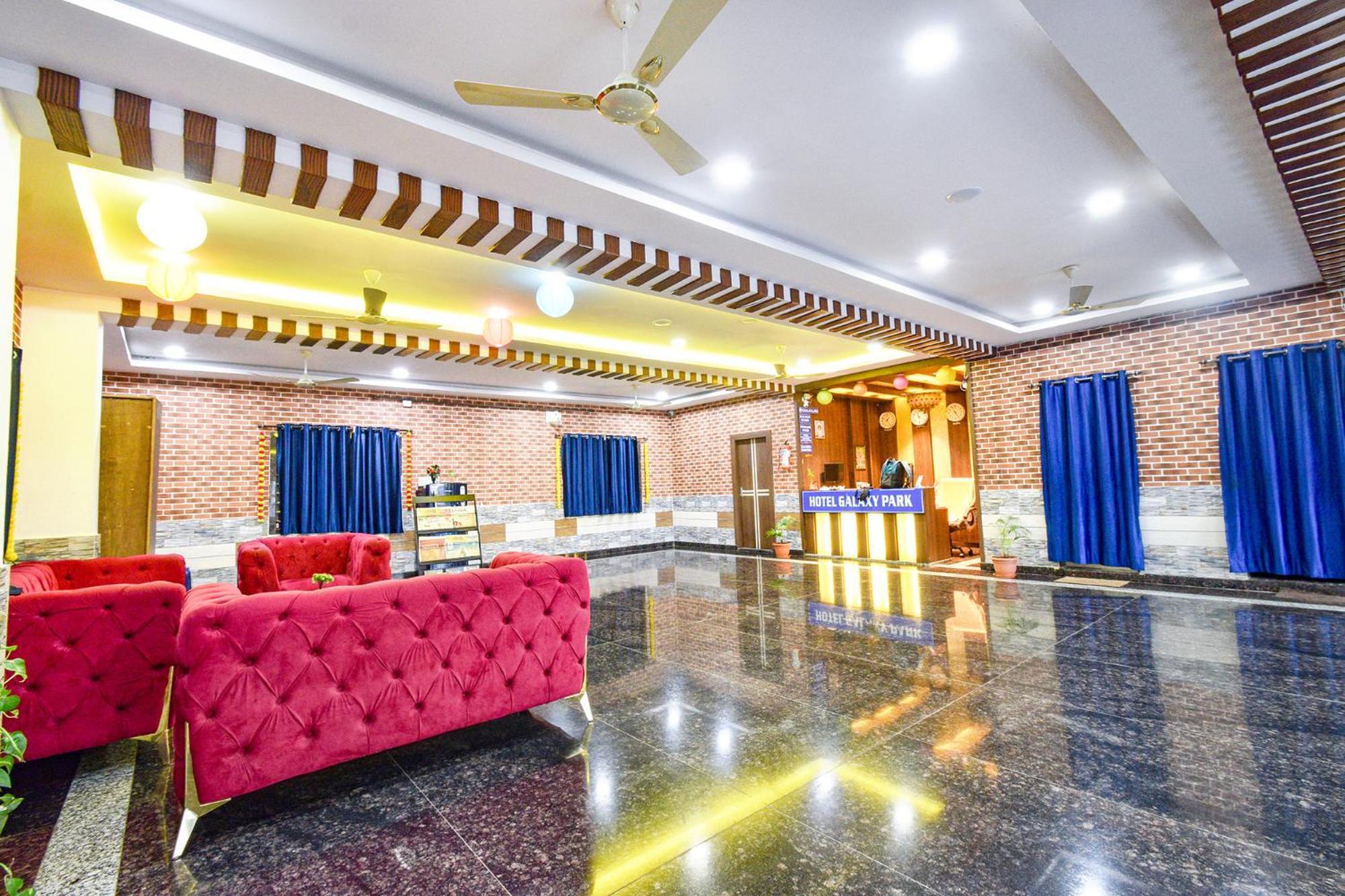 Fabhotel Galaxy Parkfabhotel Galaxy Park, Nr To Rajiv Gandhi International Airport-Hyderabad Шамшабад Екстериор снимка